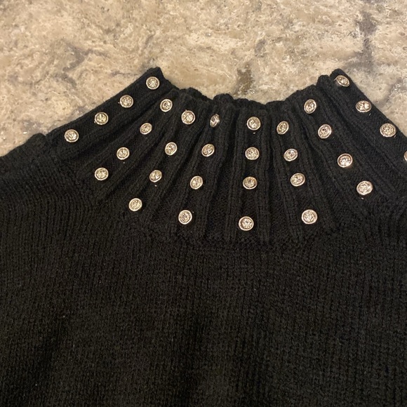 Rhinestone embellished sweater - Picture 2 of 3